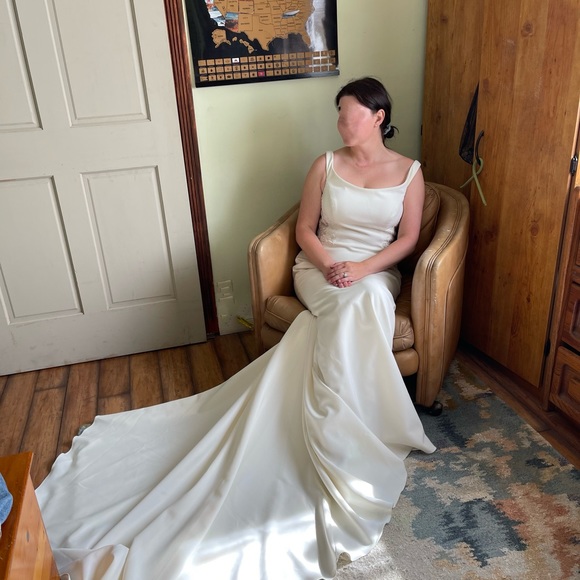 Bevan by Maggie Sottero, Ivory with Pewter Accent, Crepe Wedding Dress - Picture 9 of 11